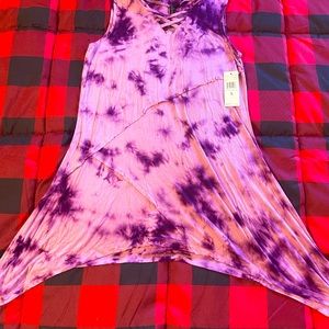 NWT women’s small Allie & Rob sharkbite hem purple tie dye tank top